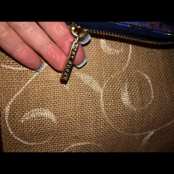 Authentic Tory Burch wallet - Picture 3 of 9